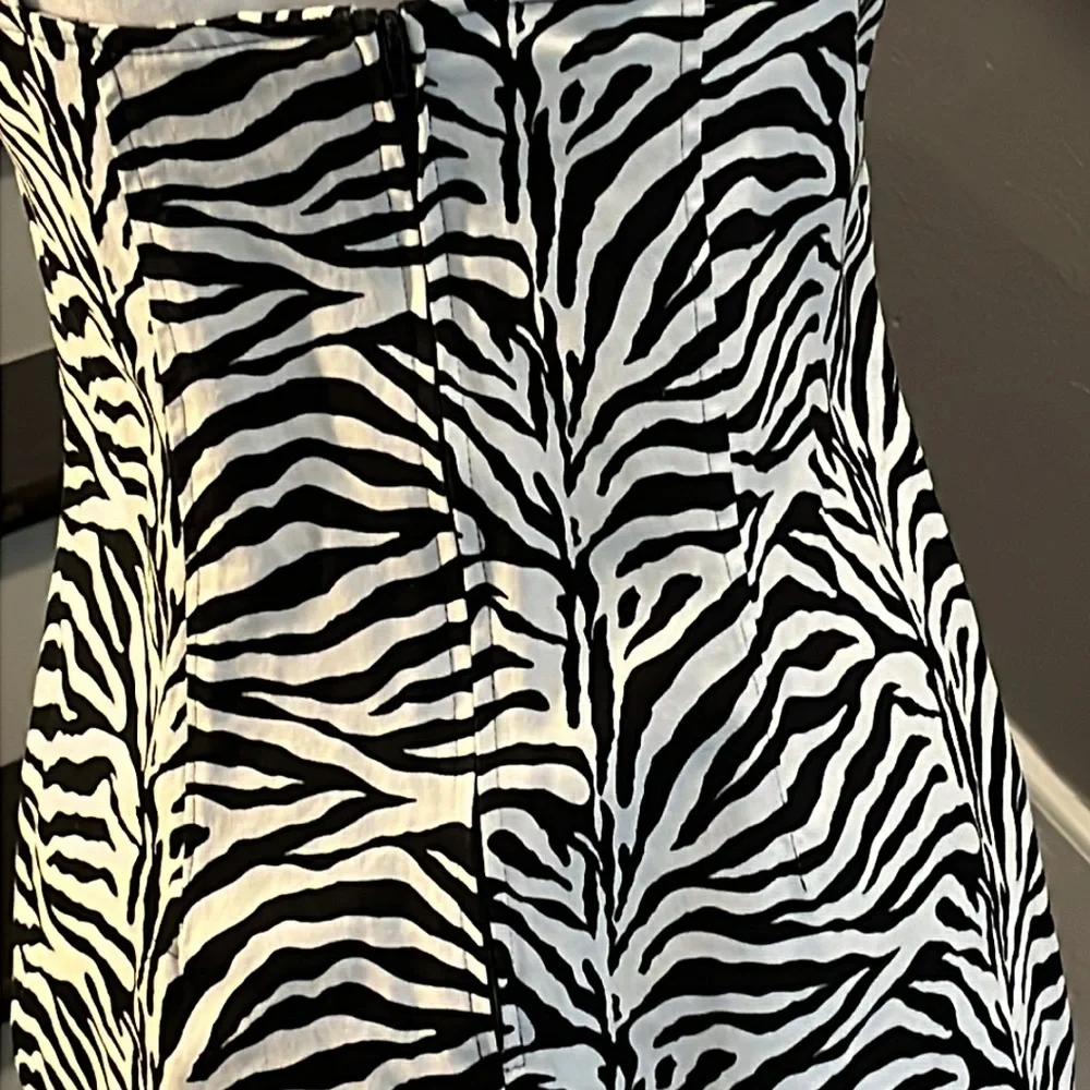 California Concepts Zebra print sleeveless dress. Sz 12 Great for Summer - Picture 8 of 16